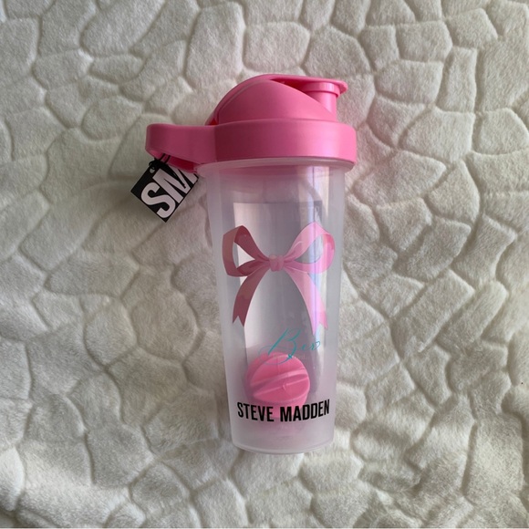 Steve Madden Other - Steve Madden Pink Bow Shaker Bottle